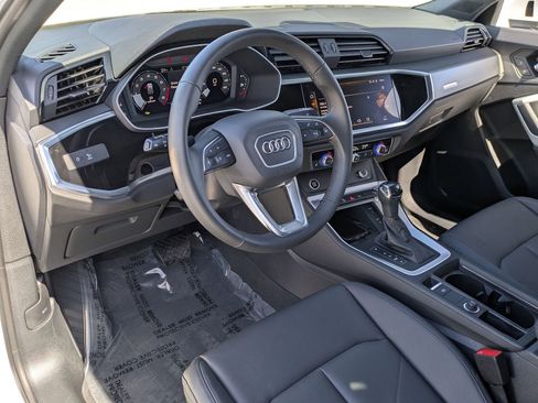 Used 2025 Audi Q3 2.0T Premium w/ Convenience Package AWD/4WD image 15