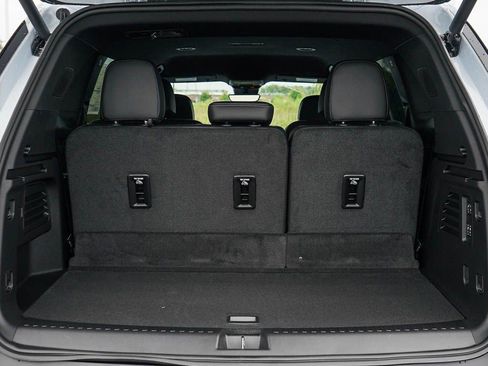 New 2026 Buick Enclave Preferred w/ Power Package image 8