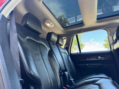 Used 2013 Lincoln MKX AWD image 30