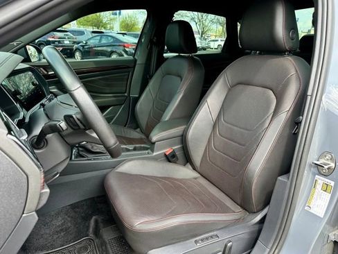 Used 2024 Volkswagen Jetta GLI Autobahn FWD image 13