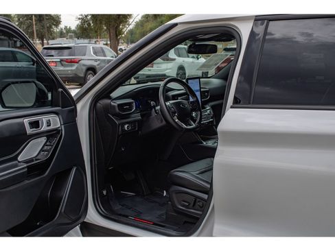 Used 2022 Ford Explorer ST w/ Equipment Group 401A AWD/4WD image 26