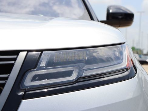 Used 2018 Land Rover Range Rover Velar R-Dynamic SE image 6