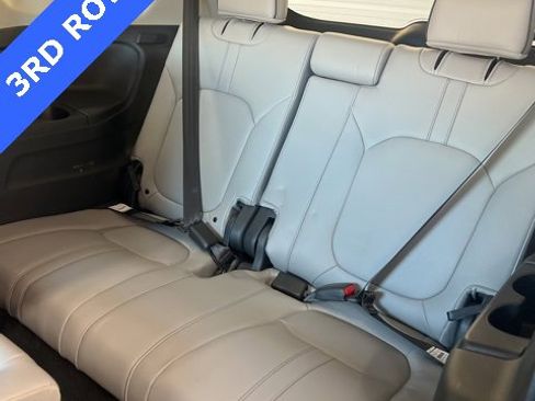 Used 2023 Honda Pilot Elite image 12