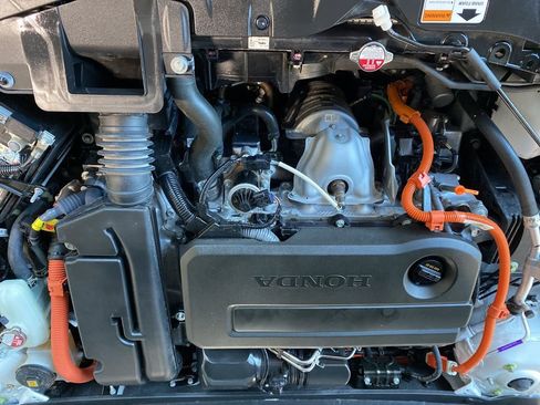 Used 2023 Honda Accord Sport image 11
