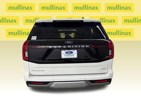 New 2026 Ford Expedition Max Platinum image 7