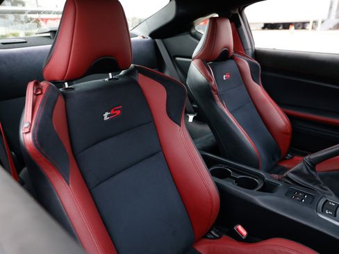 Used 2018 Subaru BRZ tS image 19