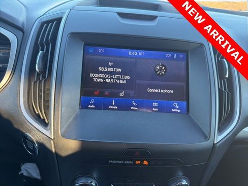 Used 2020 Ford Edge SEL image 12