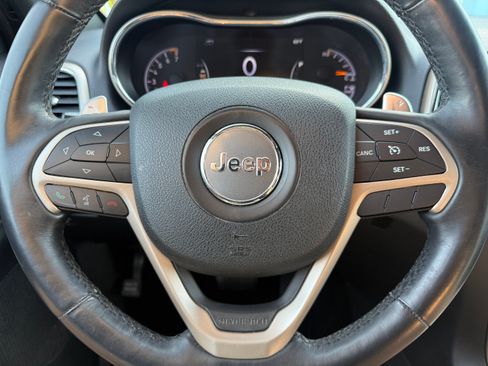 Used 2014 Jeep Grand Cherokee Laredo w/ Security & Convenience Group AWD/4WD image 23