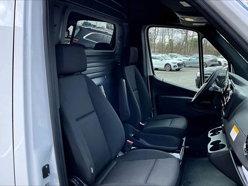 Certified 2026 Mercedes-Benz Sprinter 2500 image 8