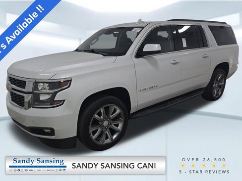 Used 2019 Chevrolet Suburban LT image 1
