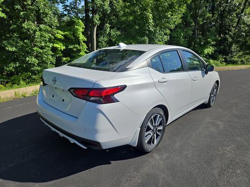 New 2025 Nissan Versa SV w/ Trunk Package image 3