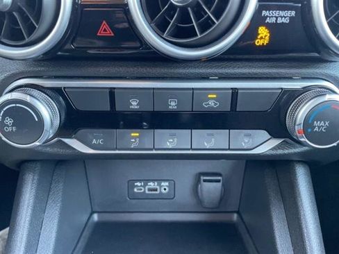 Used 2023 Nissan Sentra SV image 21