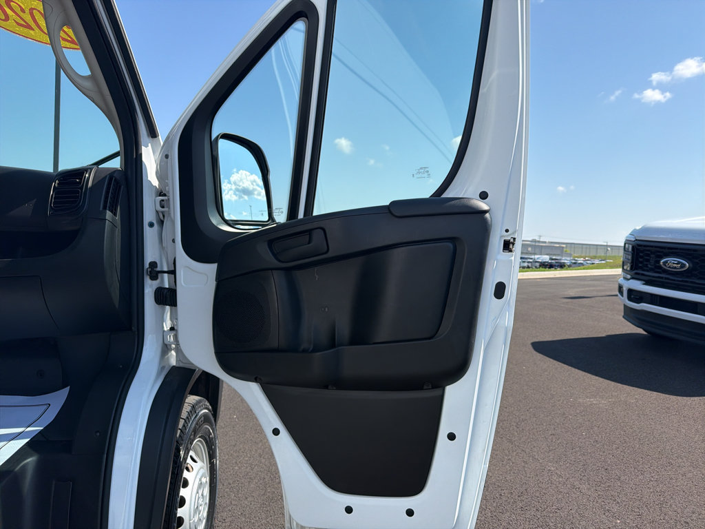 Used 2026 RAM ProMaster 2500 w/ Convenience Group FWD image 18