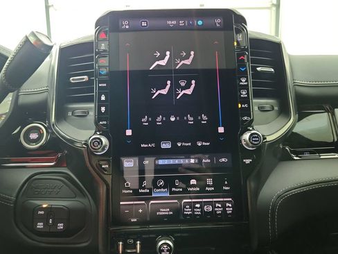 New 2026 RAM 2500 Limited AWD/4WD image 10