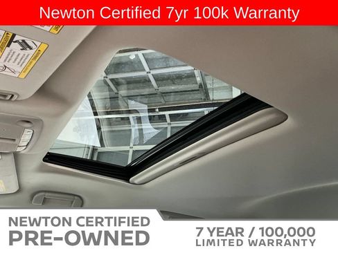 Used 2024 Nissan Armada SL w/ Captain's Chairs Package RWD image 10