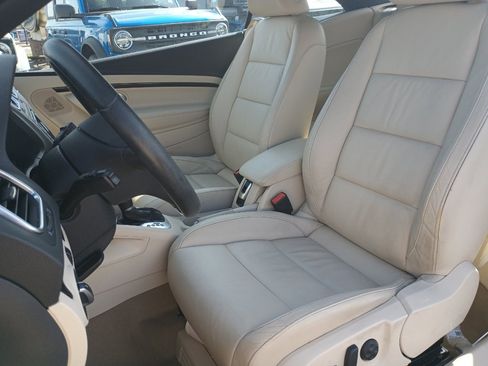 Used 2014 Volkswagen Eos Executive image 13