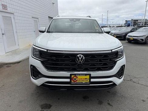 New 2025 Volkswagen Atlas SEL Premium R-Line image 8