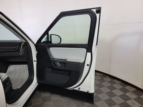 Used 2024 Rivian R1T Adventure AWD/4WD image 18