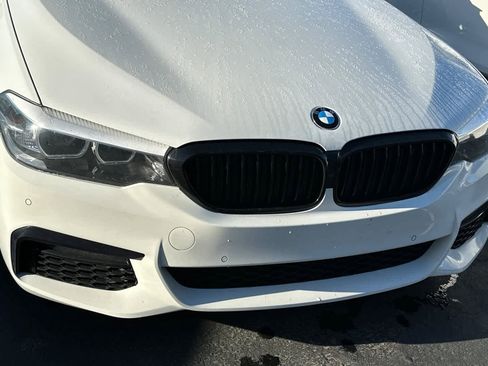 Used 2019 BMW 540i w/ M Sport Package image 9