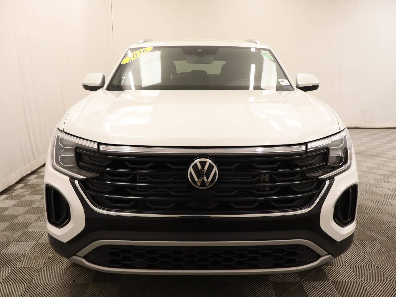 Certified 2026 Volkswagen Atlas Cross Sport SE FWD image 5