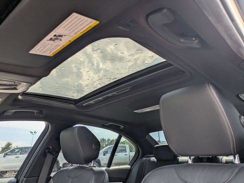 Used 2018 BMW 330e RWD image 13