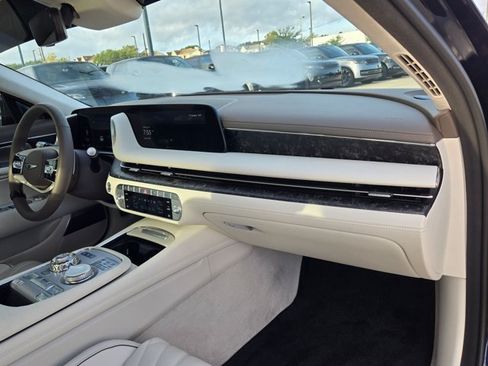 Used 2025 Genesis G90 3.5T AWD/4WD image 23