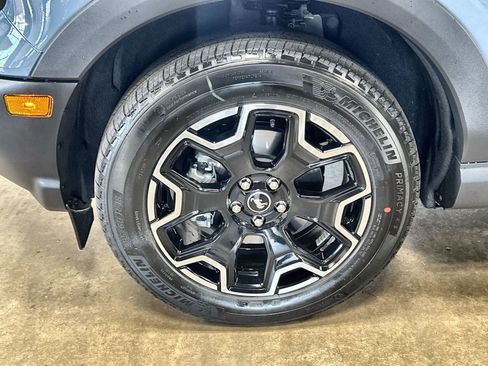 New 2025 Ford Bronco Sport Outer Banks w/ Outer Banks Tech Package+ AWD/4WD image 33