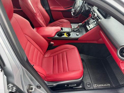 Used 2022 Lexus IS 350 F Sport image 11