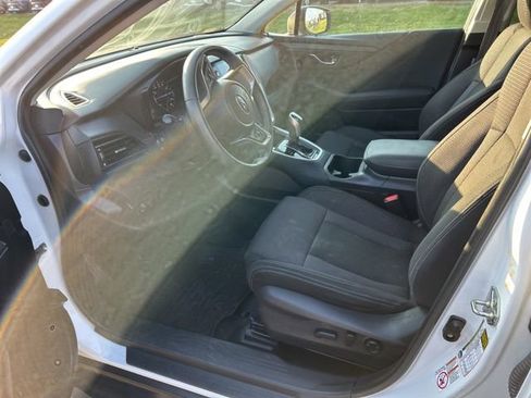 Used 2020 Subaru Outback Premium AWD/4WD image 6