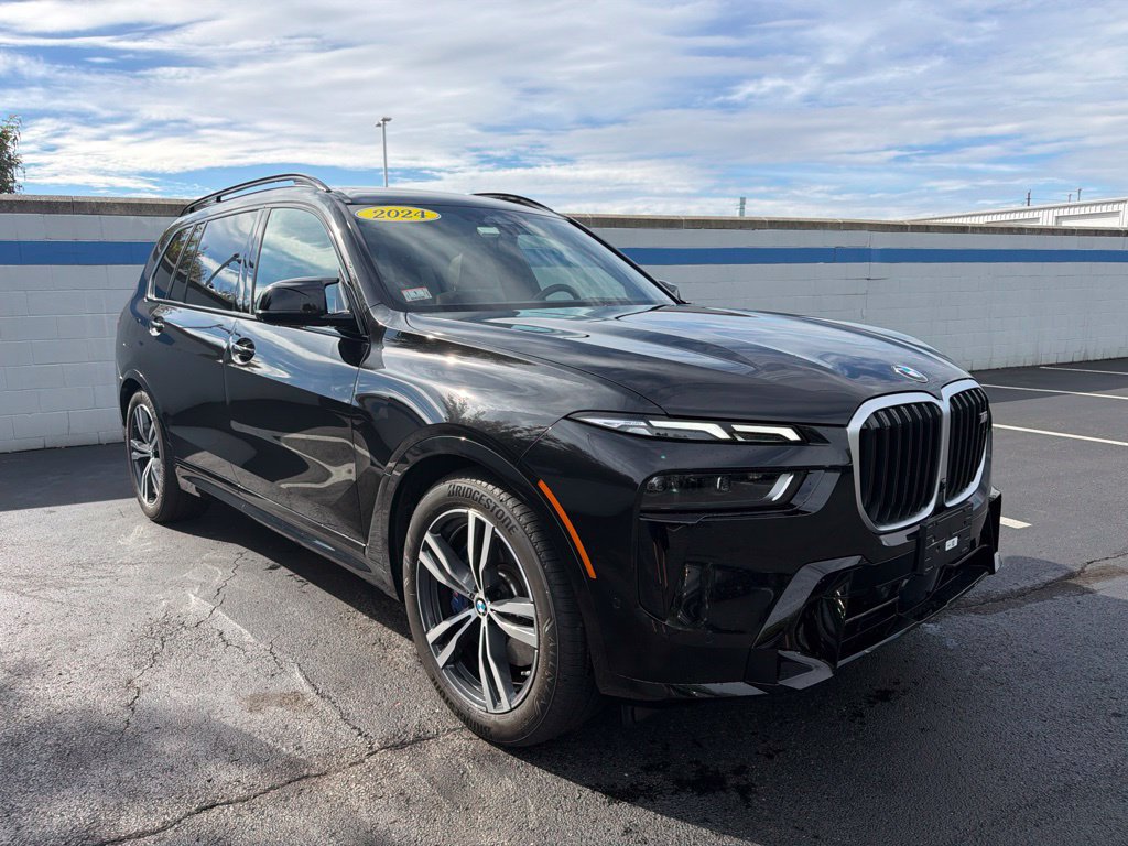 Used 2024 BMW X7 M60i w/ Executive Package AWD/4WD image 7