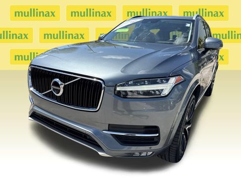 Used 2018 Volvo XC90 T6 Momentum w/ Convenience Package AWD/4WD image 10