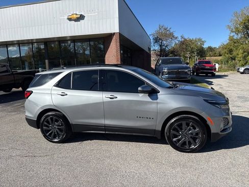Used 2024 Chevrolet Equinox RS image 7
