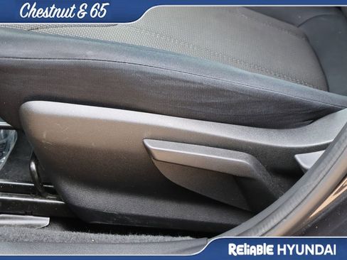 Used 2019 Subaru Crosstrek 2.0i w/ Eyesight System image 24