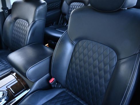 Used 2019 INFINITI QX80 Luxe w/ 22" Wheel Package image 10