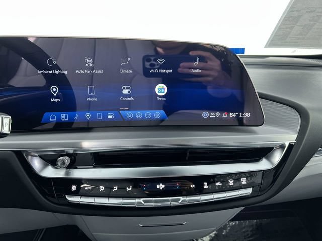 Used 2026 Cadillac Lyriq Sport AWD/4WD image 13