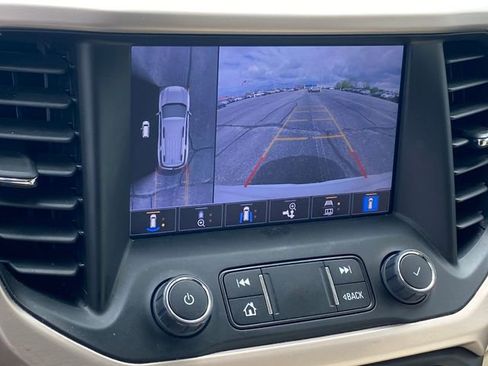 Certified 2023 GMC Acadia Denali w/ Denali Ultimate Package AWD/4WD image 11