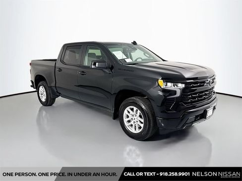 Used 2025 Chevrolet Silverado 1500 RST w/ LPO, Dark Essentials Package RWD image 3