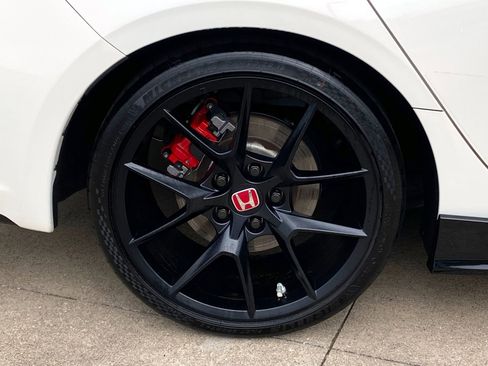 Used 2023 Honda Civic Type R image 8