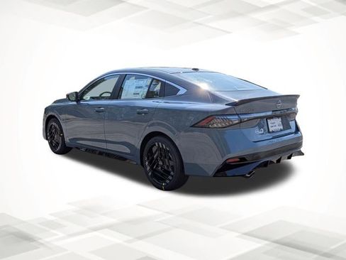 New 2026 Nissan Sentra SR w/ Floor Mat Package image 6