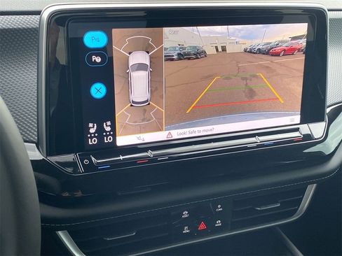 New 2026 Volkswagen Atlas Cross Sport SEL Premium R-Line image 23