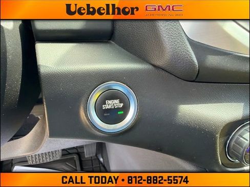 Used 2021 GMC Terrain SLT AWD/4WD image 10