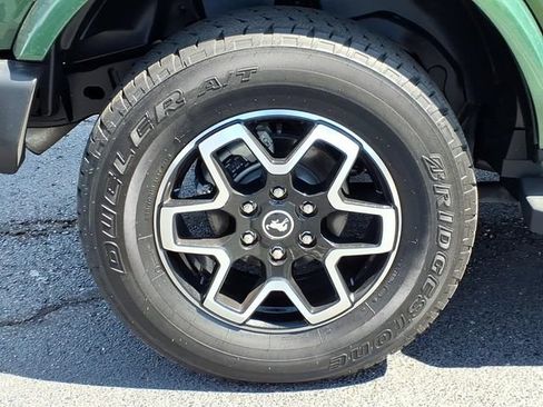 Used 2023 Ford Bronco Outer Banks AWD/4WD image 7