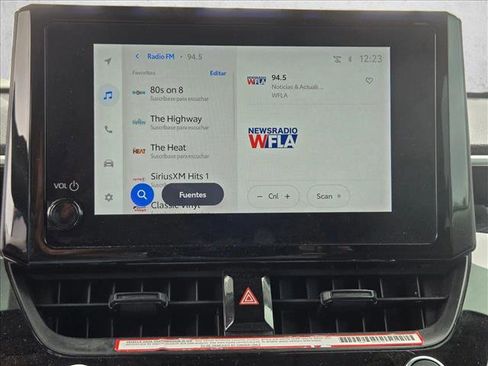 Used 2024 Toyota Corolla Cross L image 17