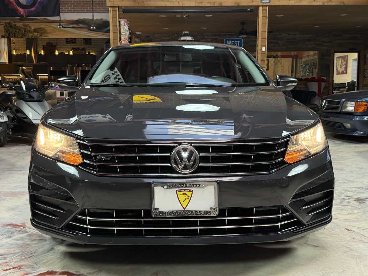 Used 2017 Volkswagen Passat 1.8T R-Line FWD image 7