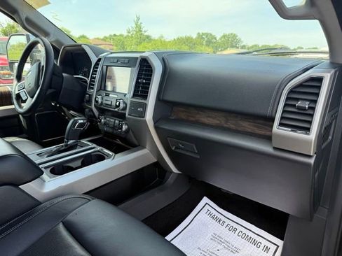 Used 2019 Ford F150 Lariat w/ Equipment Group 502A Luxury AWD/4WD image 13