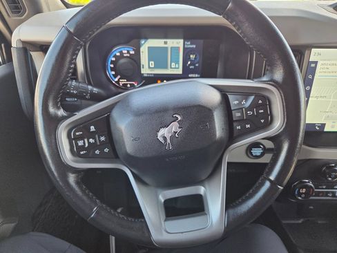 Used 2023 Ford Bronco Wildtrak AWD/4WD image 15