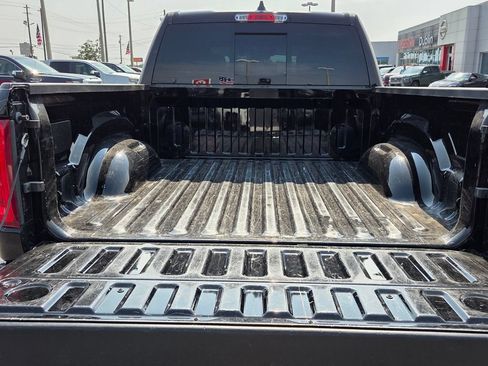 Used 2025 RAM 1500 Laramie w/ Sport Appearance Package AWD/4WD image 9