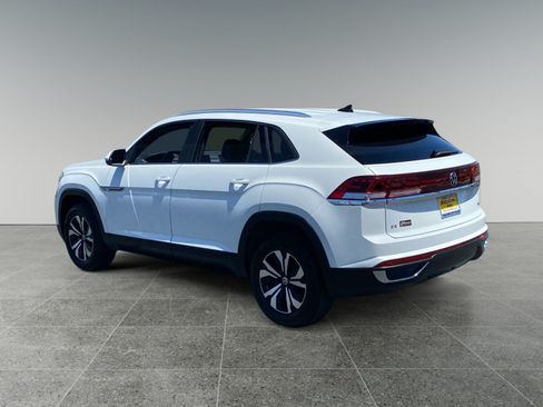 Used 2026 Volkswagen Atlas Cross Sport SE AWD/4WD image 3