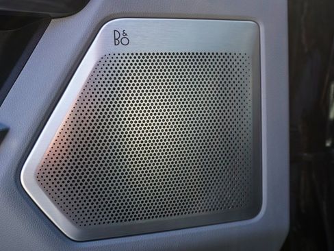 Used 2023 Ford F150 Limited image 19