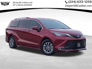 Used 2023 Toyota Sienna XLE video 1